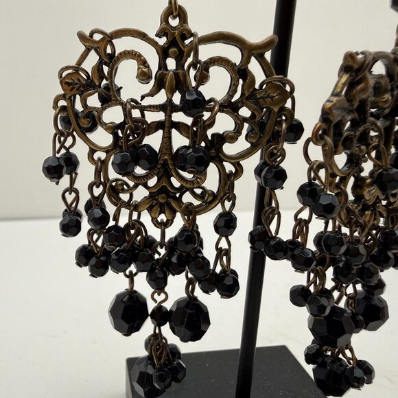 Vintage Black Beaded Chandelier Earrings Antiqued Brass Gothic Boho - Picture 7 of 8
